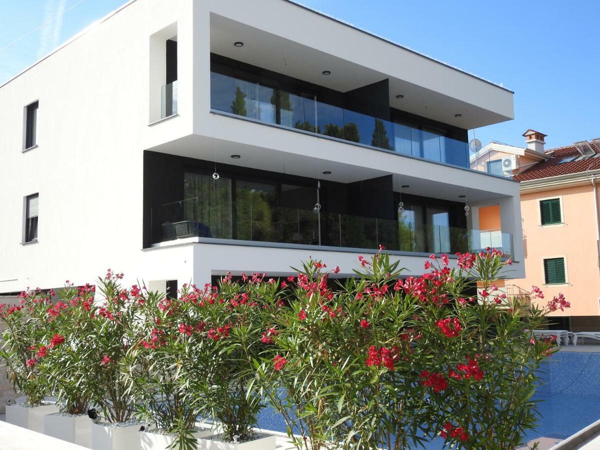 Luxury Apartments Magali Ровінь Екстер'єр фото