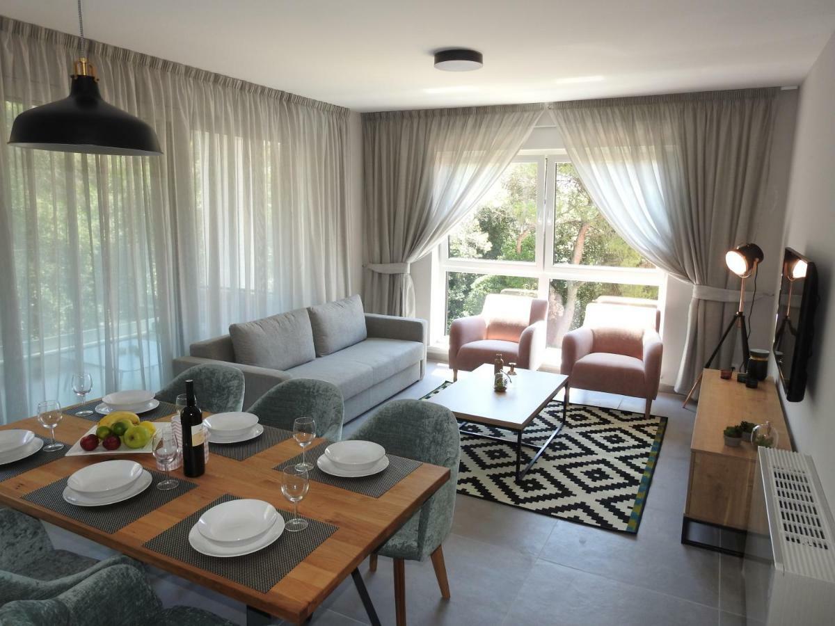 Luxury Apartments Magali Ровінь Екстер'єр фото
