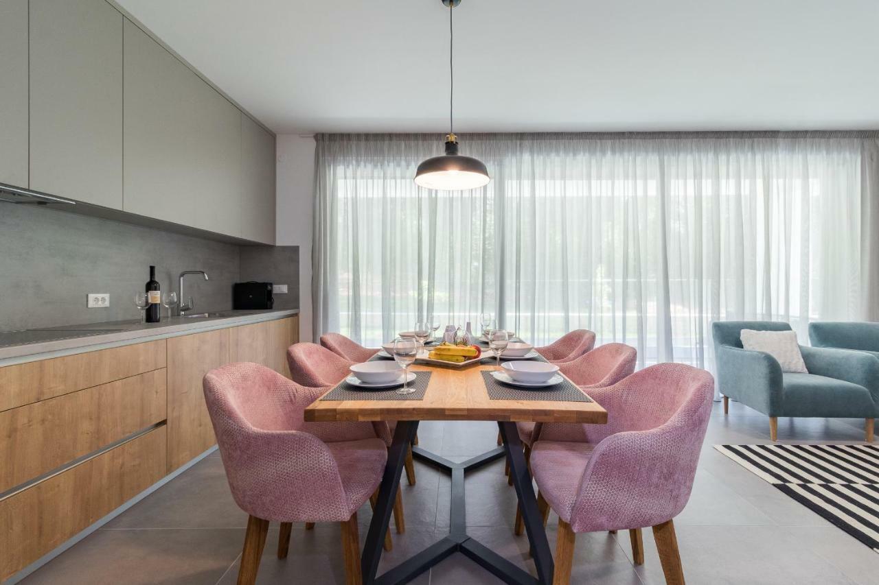 Luxury Apartments Magali Ровінь Екстер'єр фото