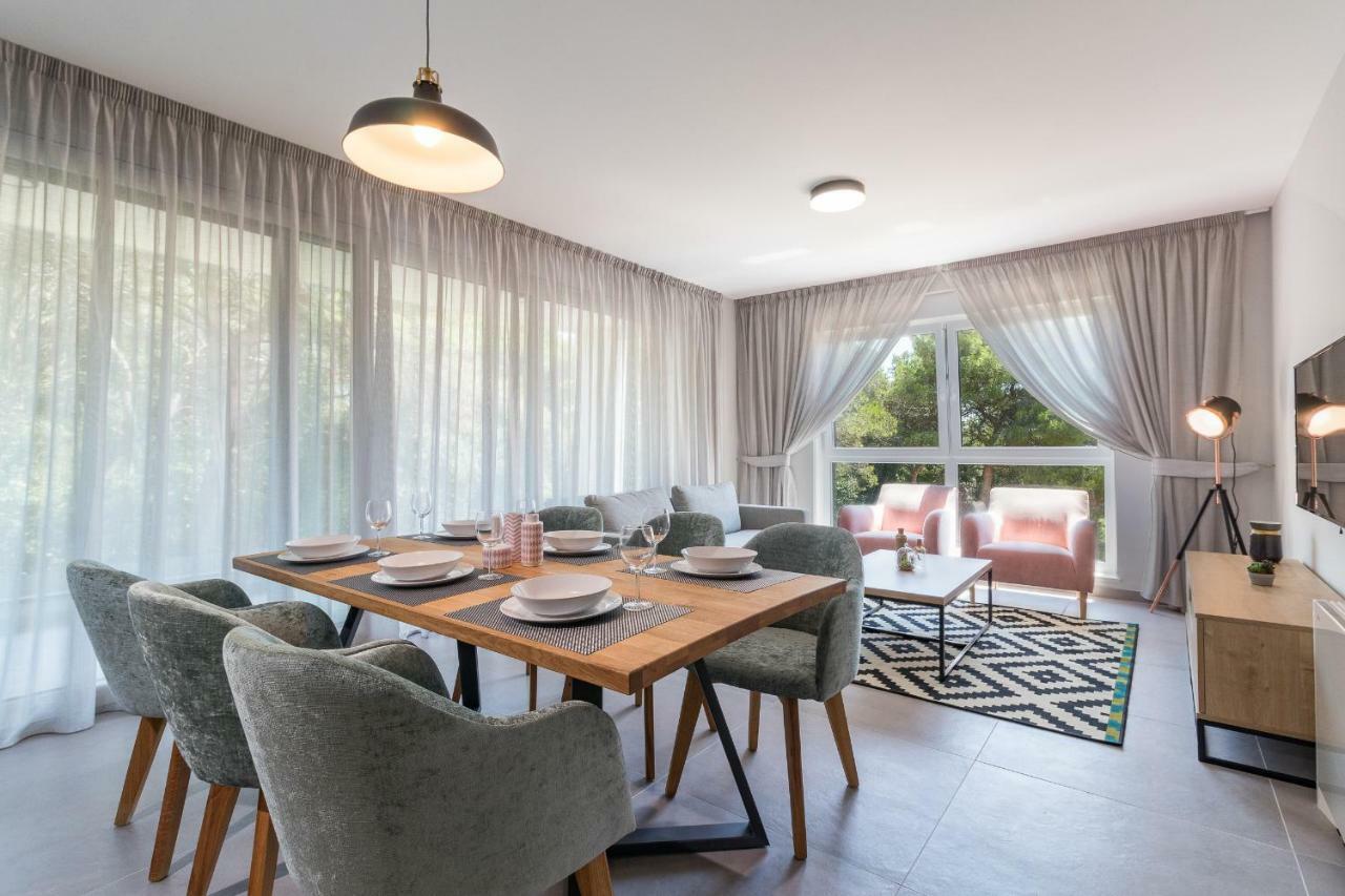 Luxury Apartments Magali Ровінь Екстер'єр фото