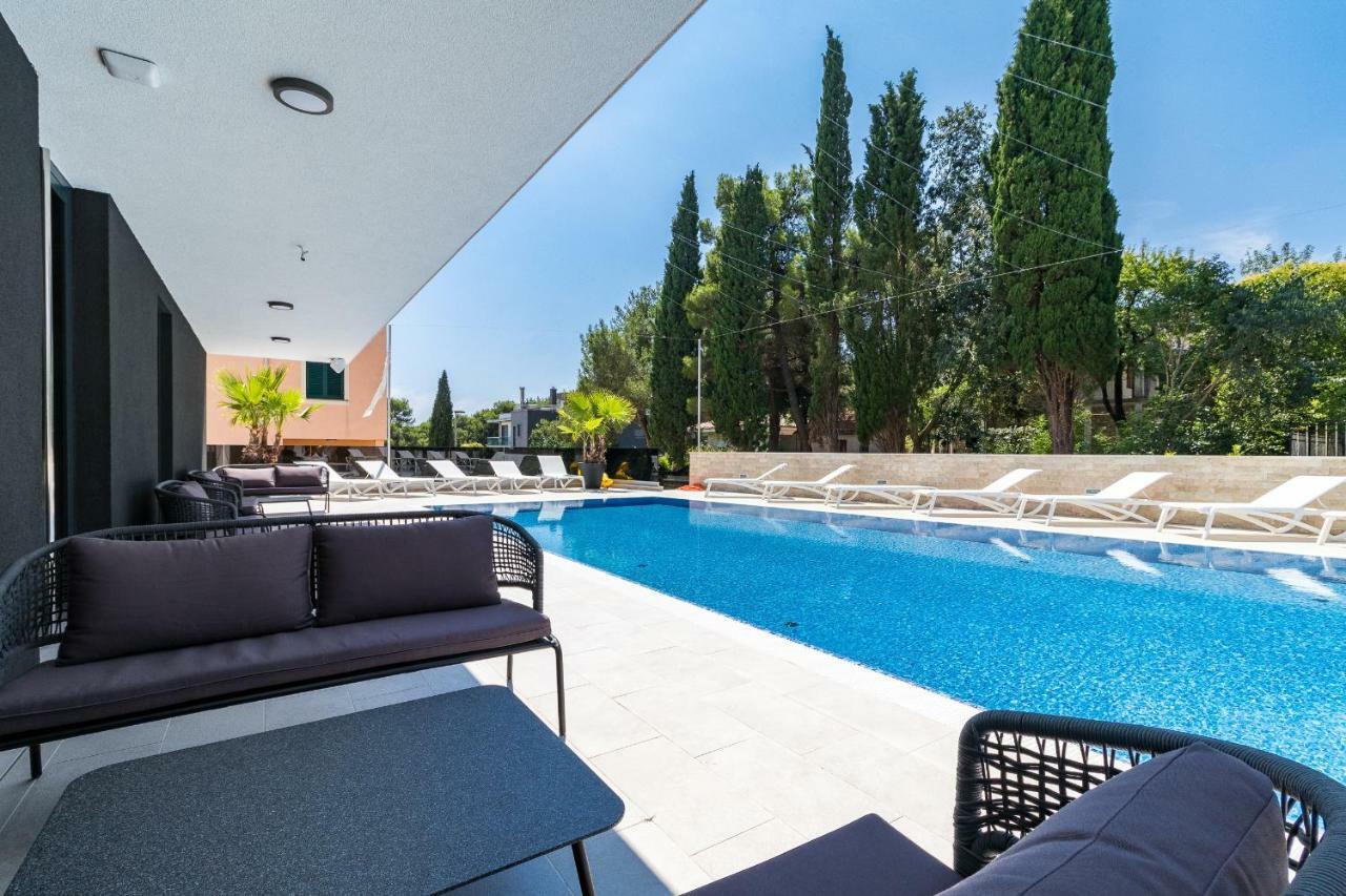 Luxury Apartments Magali Ровінь Екстер'єр фото