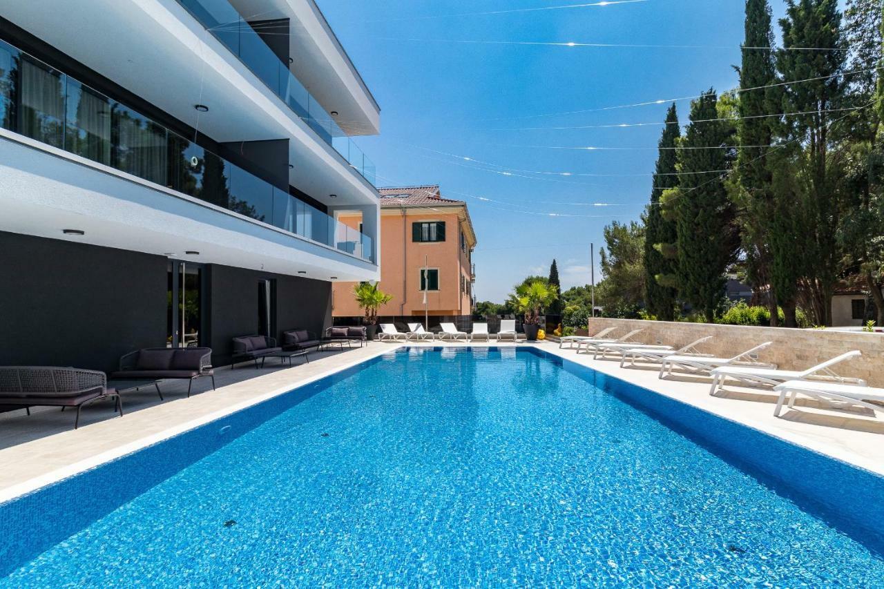 Luxury Apartments Magali Ровінь Екстер'єр фото