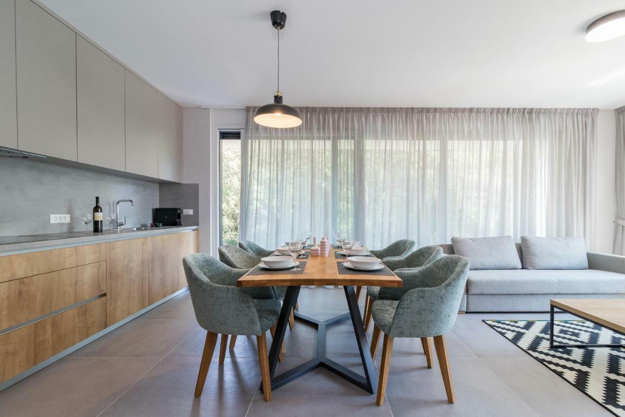 Luxury Apartments Magali Ровінь Екстер'єр фото